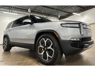 2024 Rivian R1S Adventure