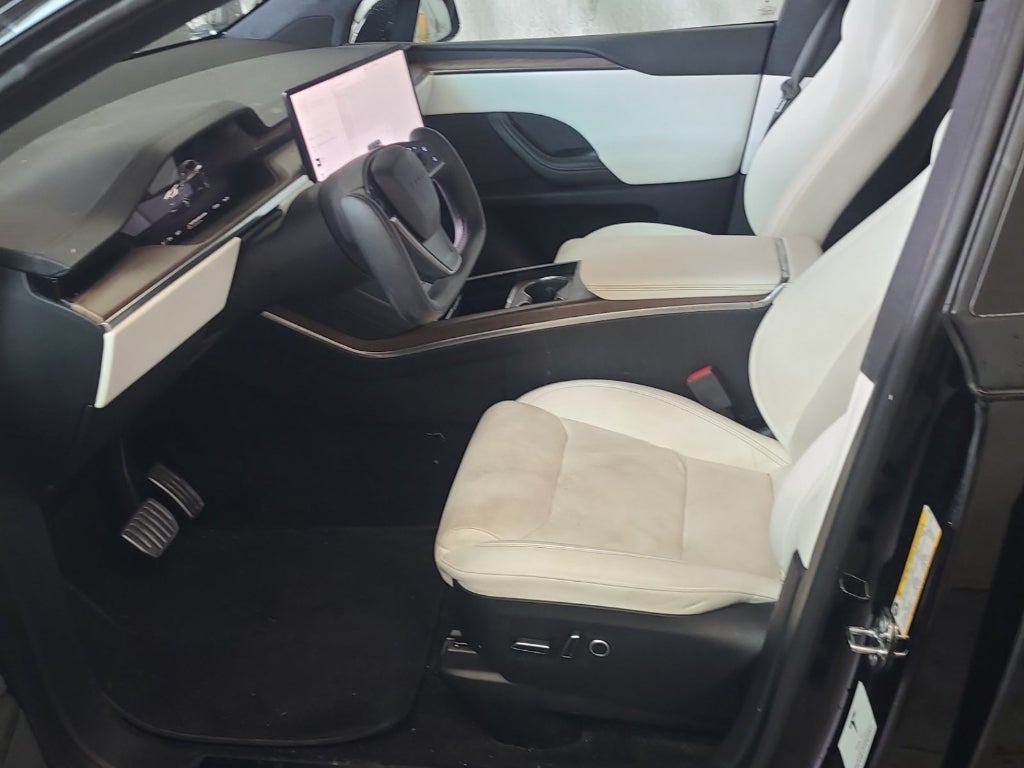 2023 Tesla Model X Base