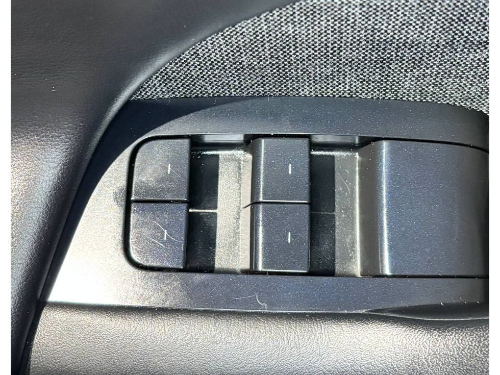 2023 Tesla Model X Base