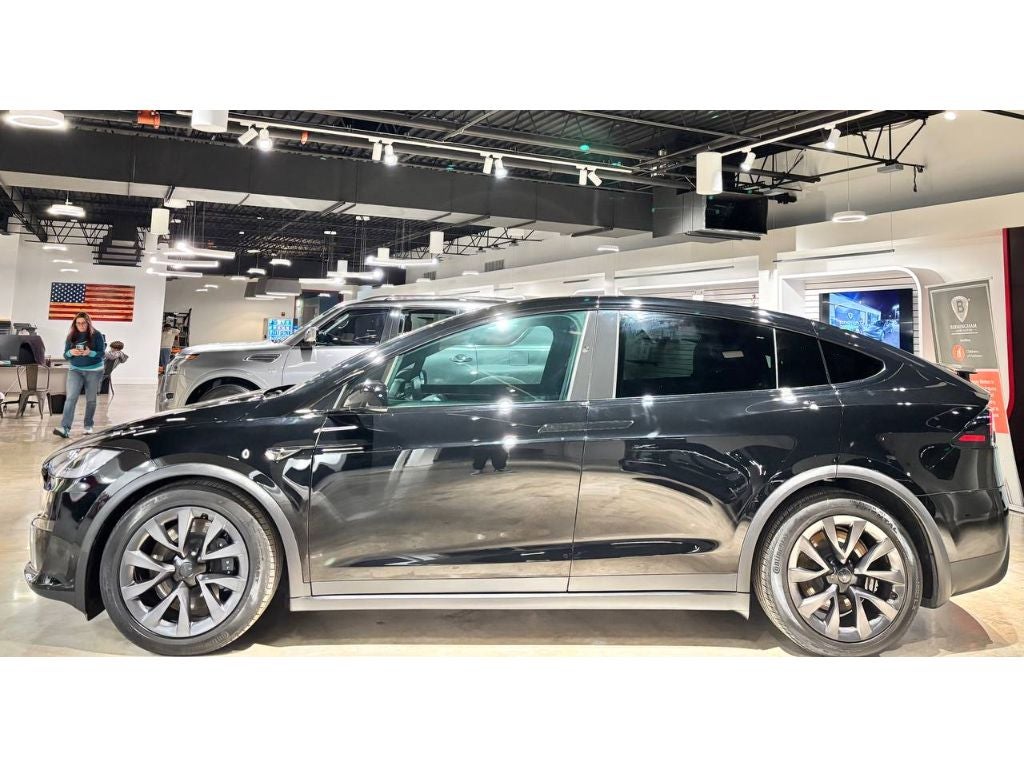 2023 Tesla Model X Base