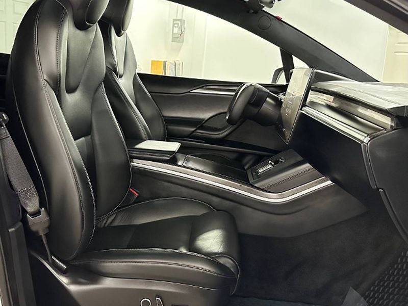 2022 Tesla Model X Plaid