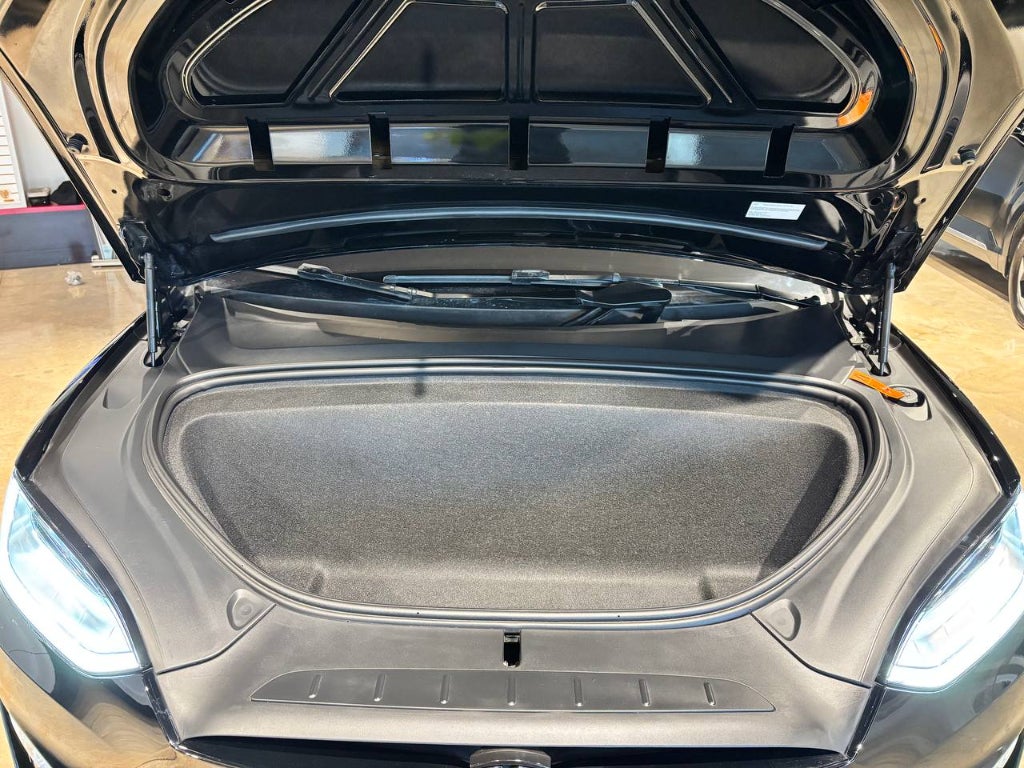 2022 Tesla Model X Plaid