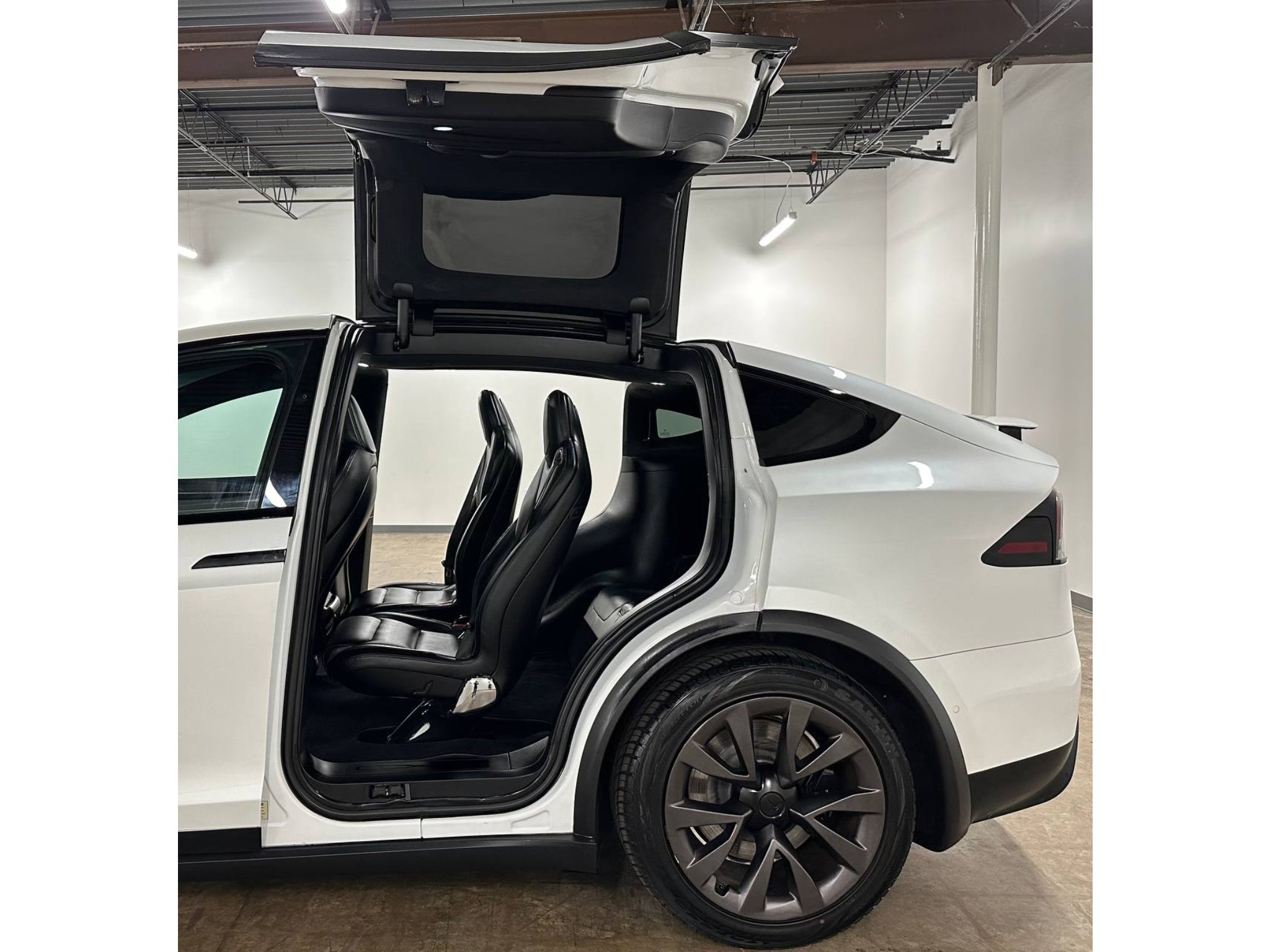 2023 Tesla Model X Plaid