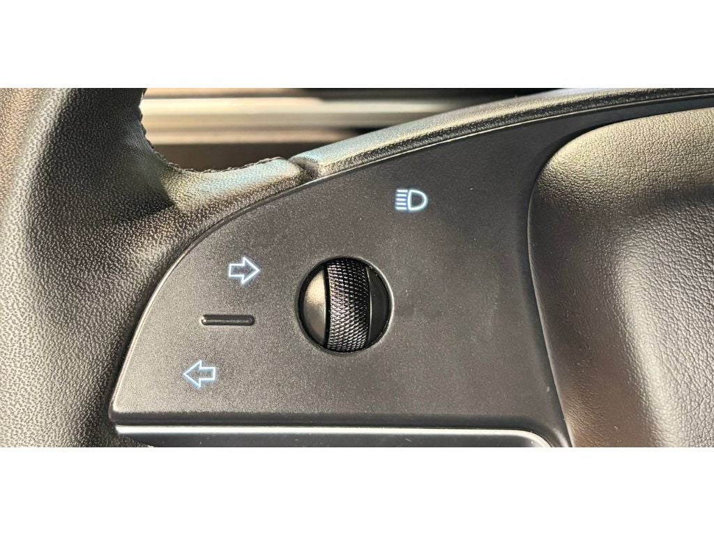 2024 Tesla Model X Base