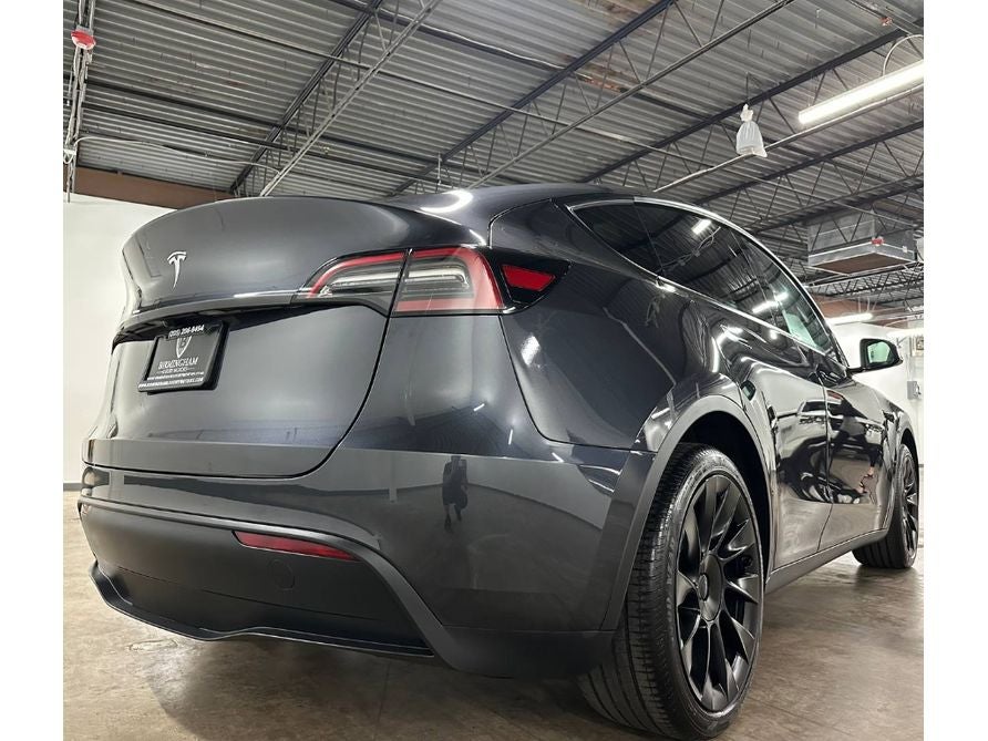 2024 Tesla Model Y Standard Range