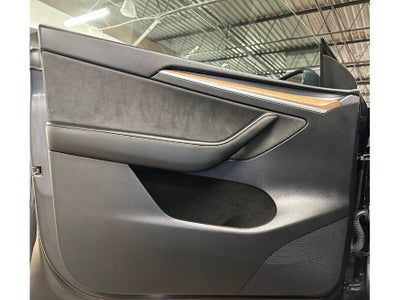 2024 Tesla Model Y Standard Range
