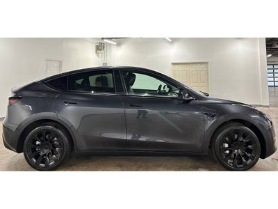 2024 Tesla Model Y Standard Range