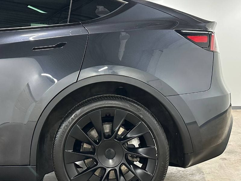 2024 Tesla Model Y Standard Range