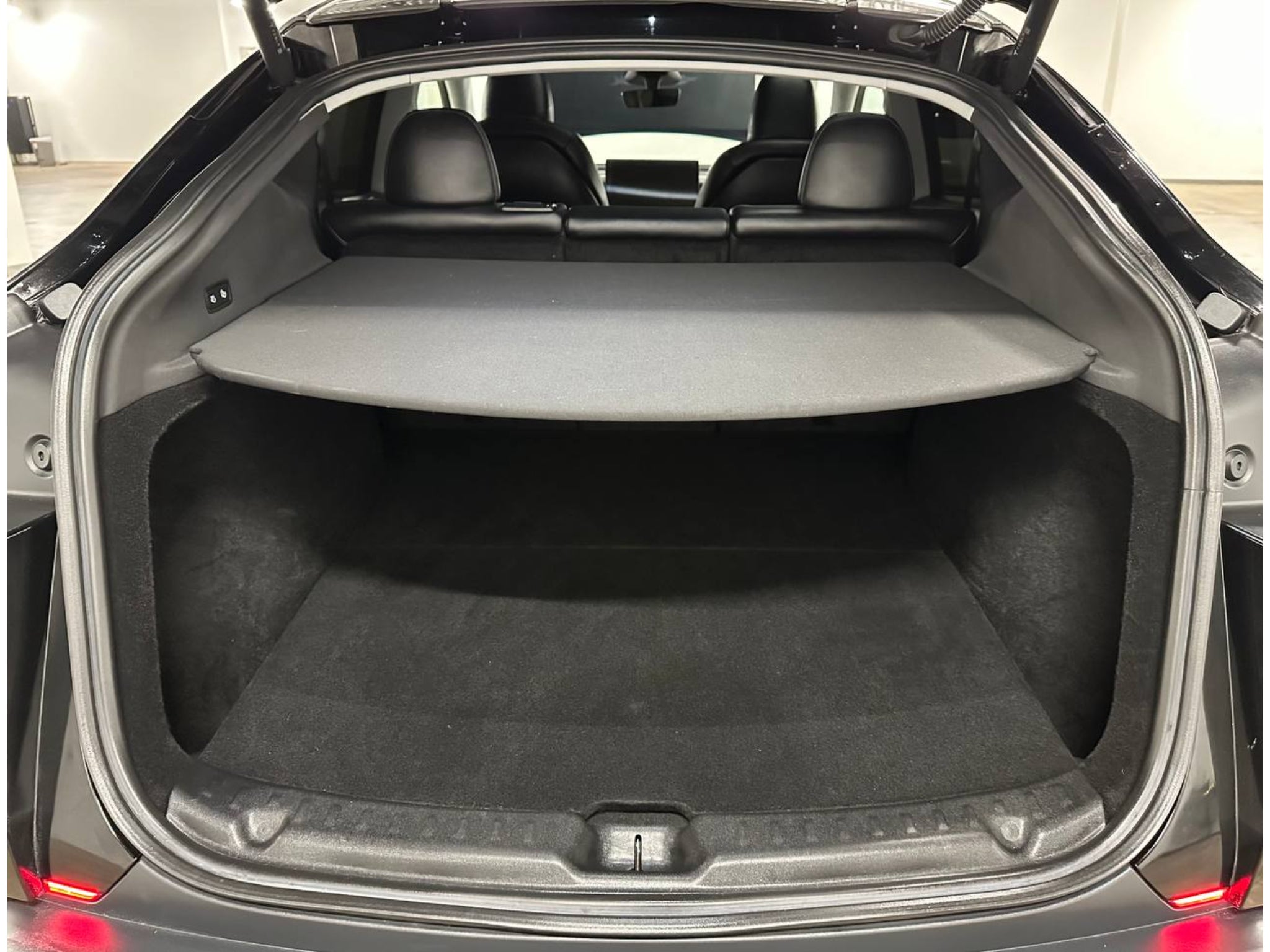 2026 Tesla Model Y Standard