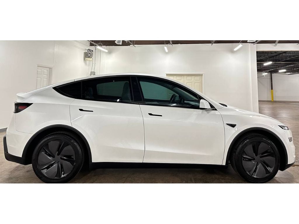 2026 Tesla Model Y Long Range