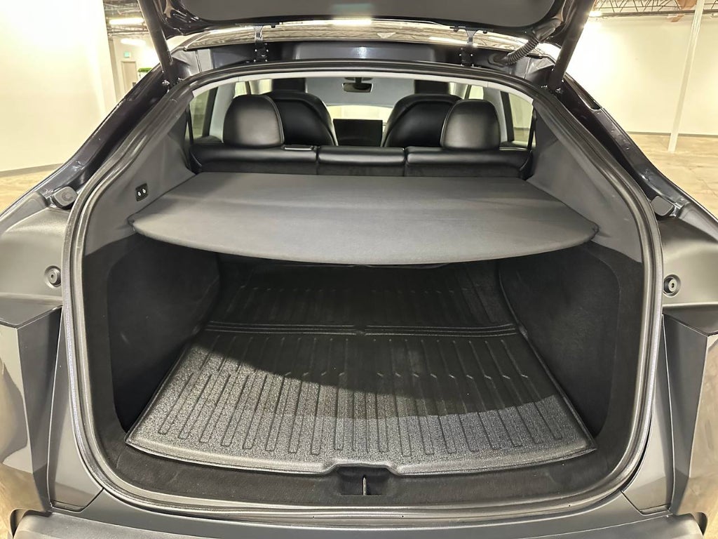 2026 Tesla Model Y Premium