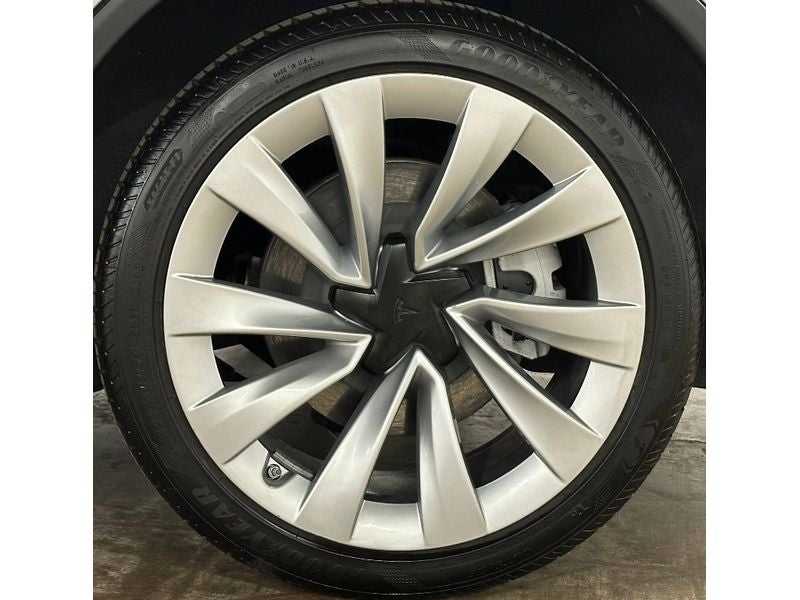 2026 Tesla Model Y Long Range