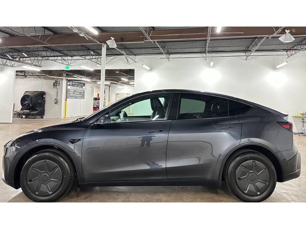 2026 Tesla Model Y Base