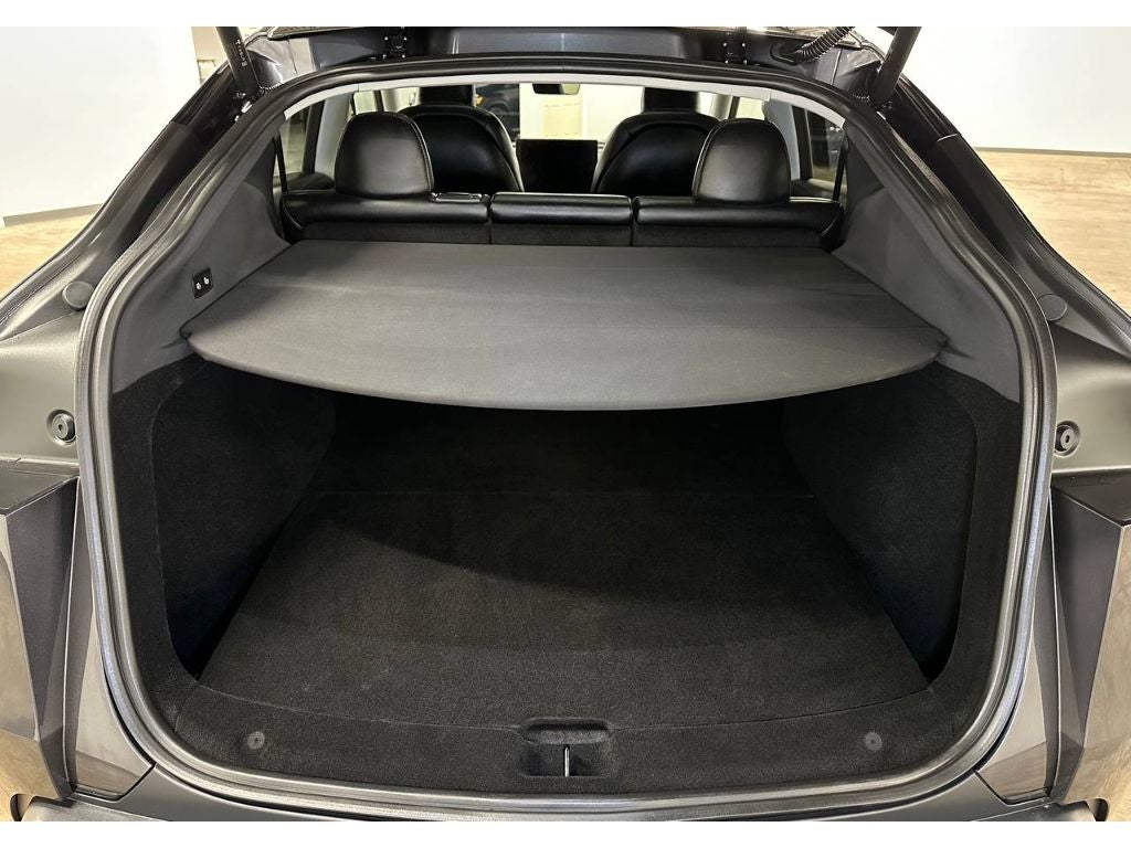 2026 Tesla Model Y Premium