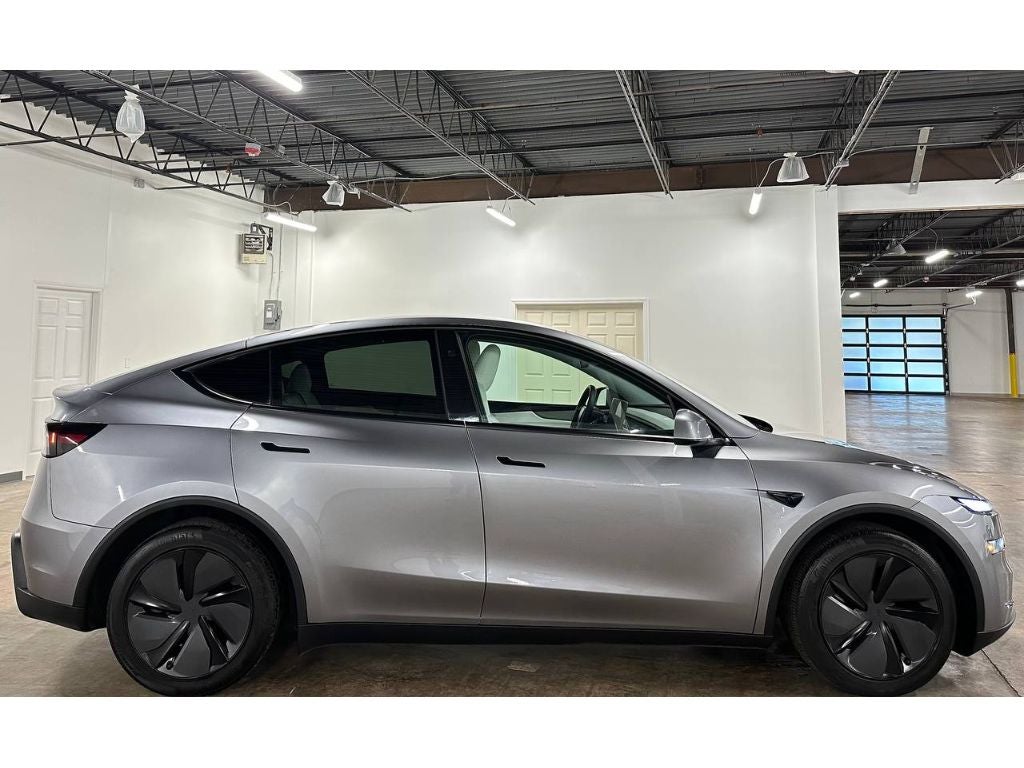 2026 Tesla Model Y Long Range