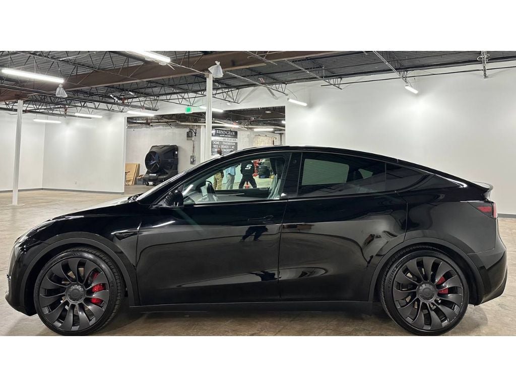 2023 Tesla Model Y Performance