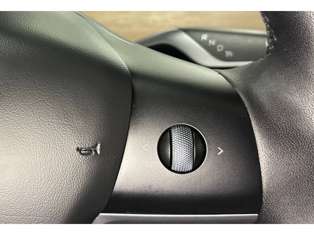 2024 Tesla Model Y Performance