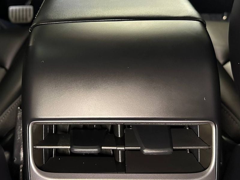 2024 Tesla Model Y Performance