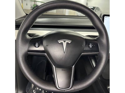 2025 Tesla Model Y Performance