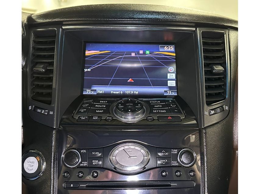 2010 INFINITI FX35 Base