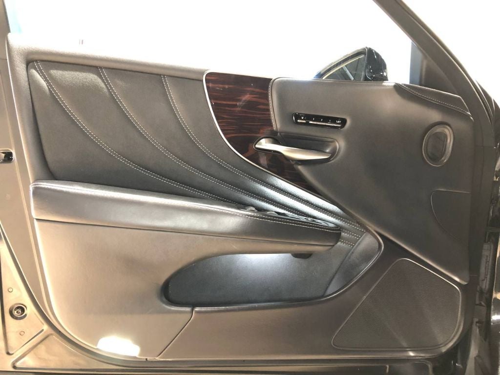 2021 Lexus LS 500h Core