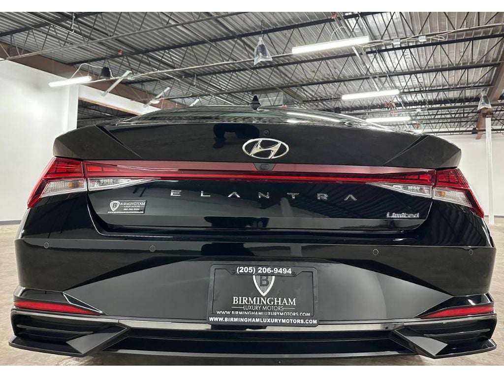 2022 Hyundai Elantra Limited