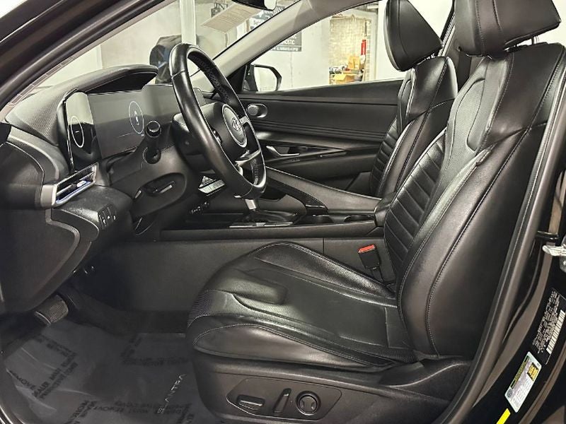 2022 Hyundai Elantra Limited