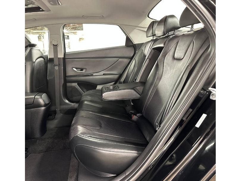 2022 Hyundai Elantra Limited