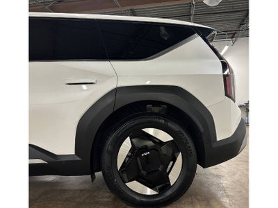 2024 Kia EV9 Light SR