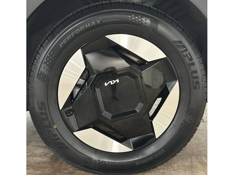 2024 Kia EV9 Light SR