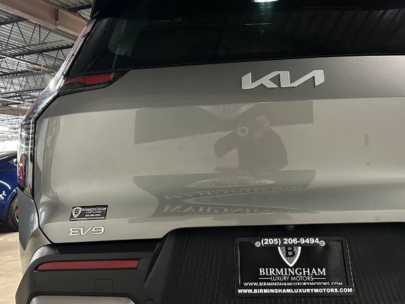 2024 Kia EV9 Light LR