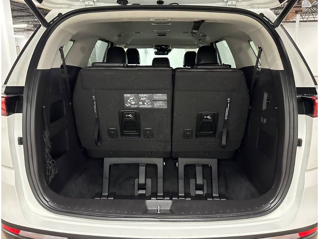 2023 Kia Carnival EX