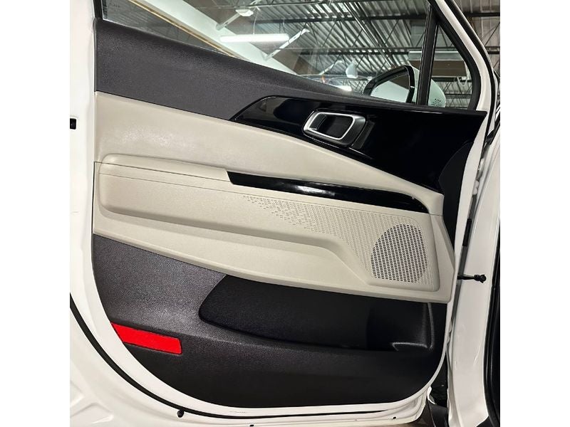 2023 Kia Carnival EX