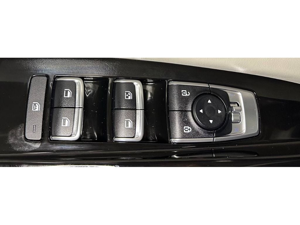 2023 Kia Carnival EX