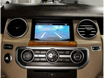 2015 Land Rover LR4 LUX