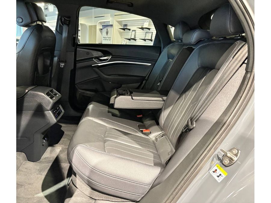 2024 Audi Q8 Sportback e-tron Premium S line