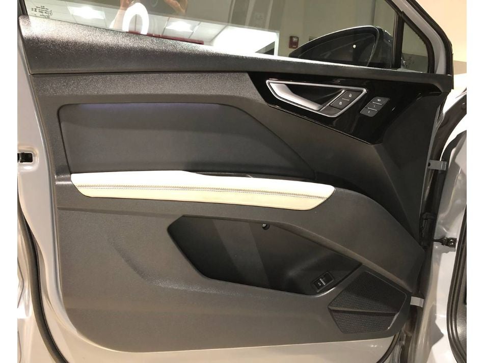 2024 Audi Q4 e-tron Premium Plus