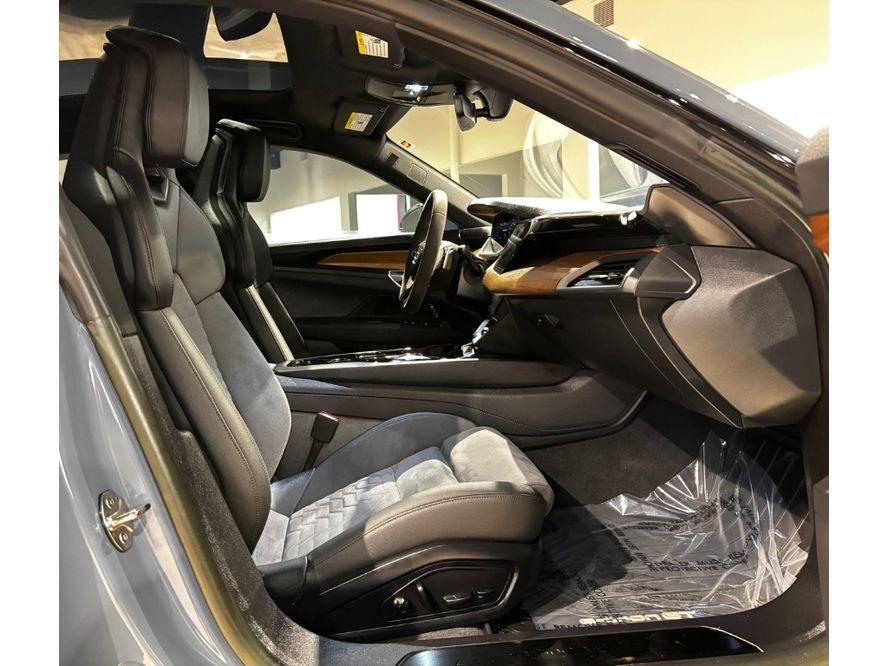 2023 Audi e-tron GT Premium Plus