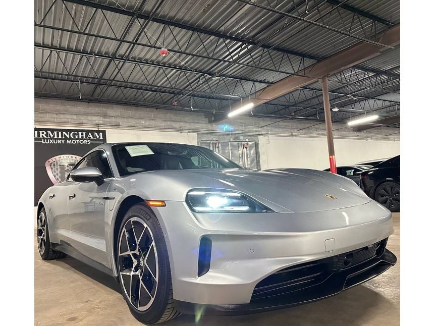 2025 Porsche Taycan 4