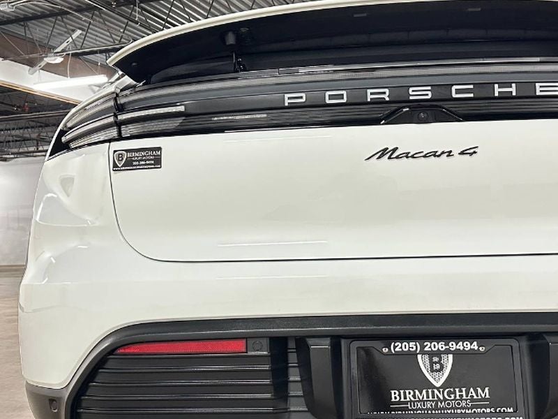 2024 Porsche Macan Electric 4