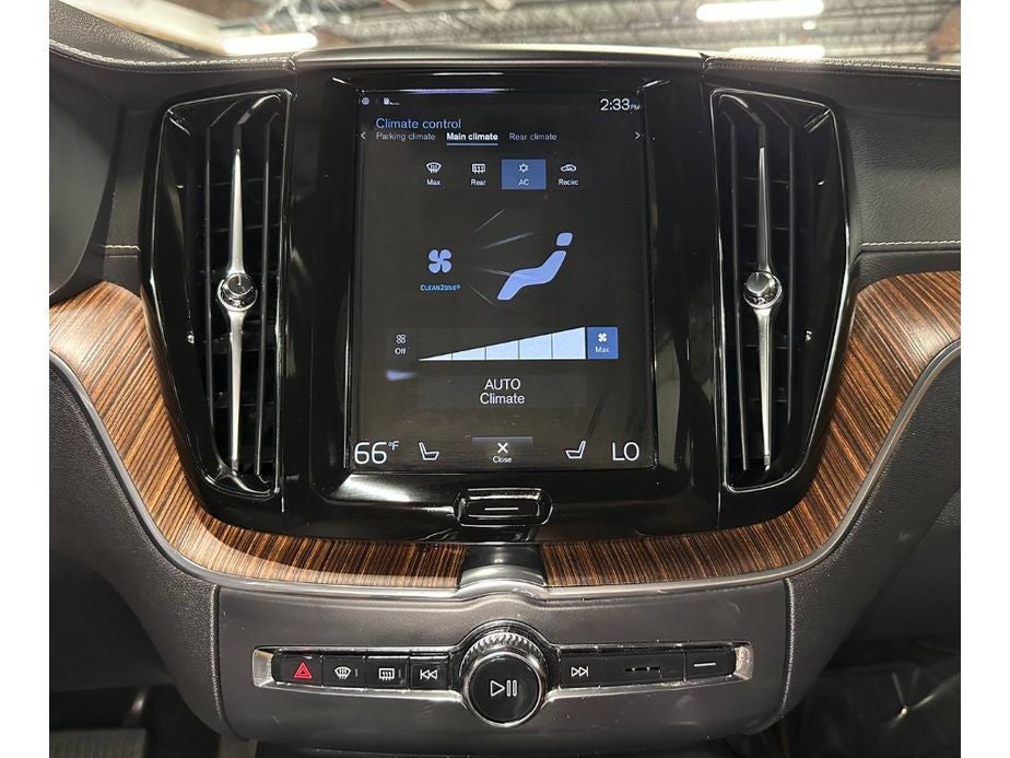 2021 Volvo XC60 Inscription