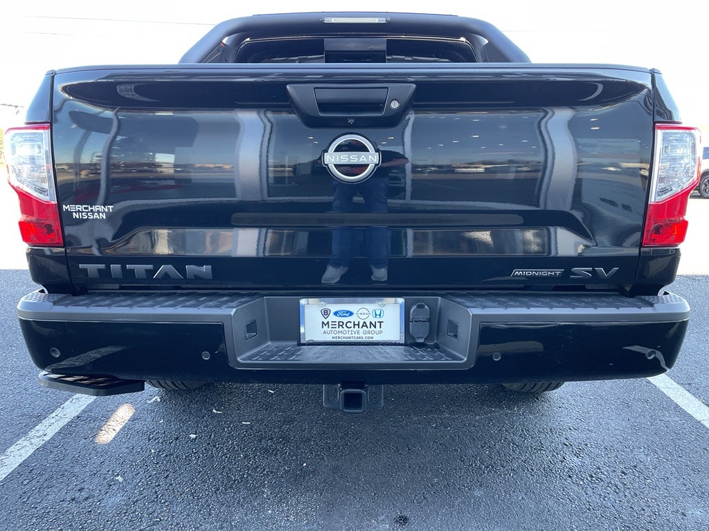 2024 Nissan Titan SV