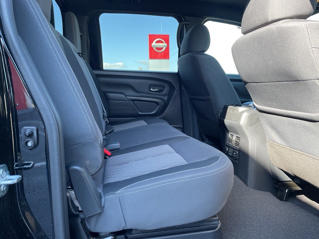 2024 Nissan Titan SV