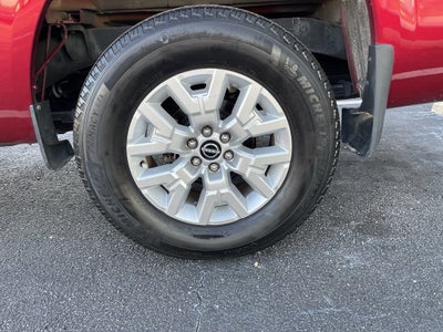 2022 Nissan Frontier SV