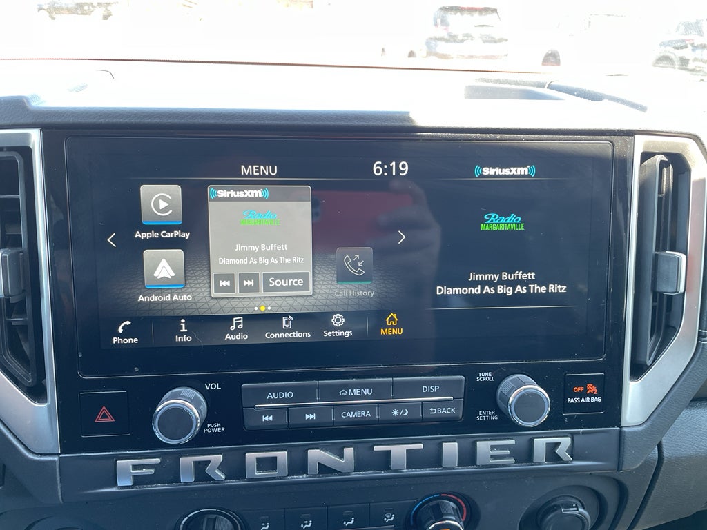 2025 Nissan Frontier SV