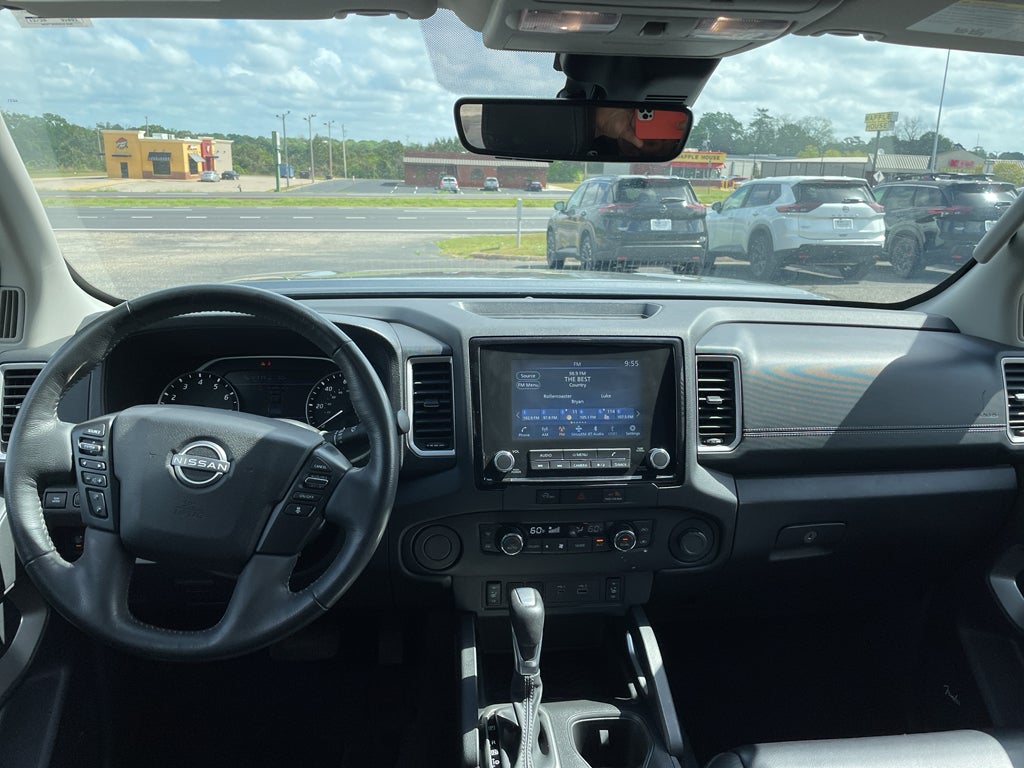 2024 Nissan Frontier SL