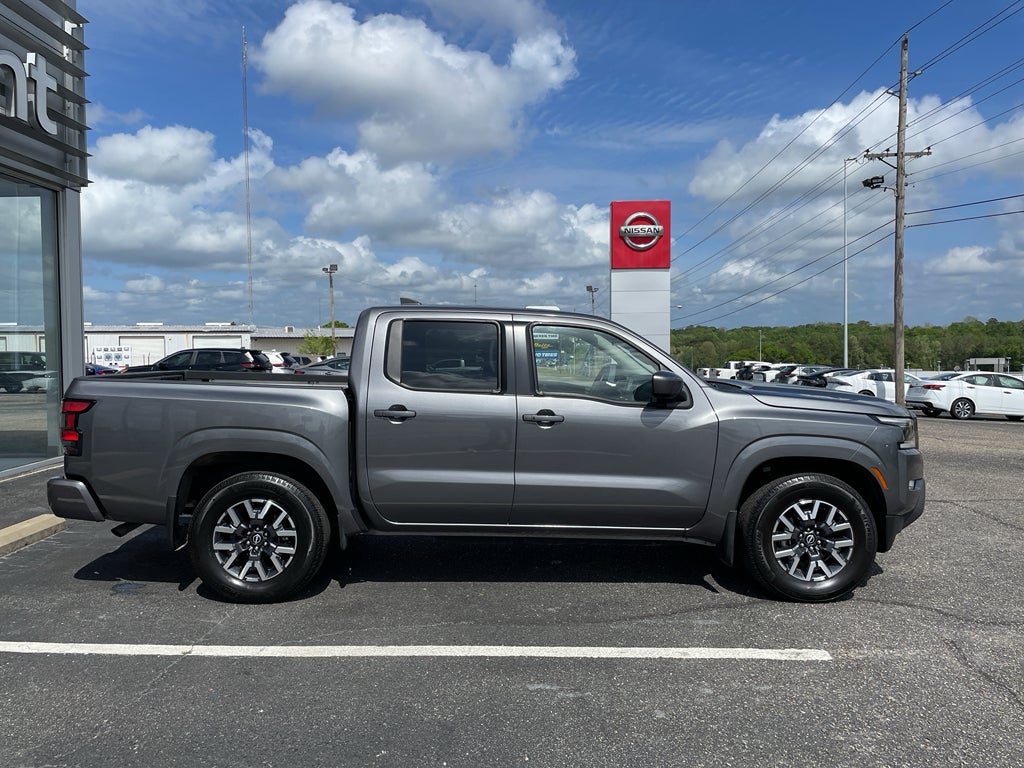 2024 Nissan Frontier SL