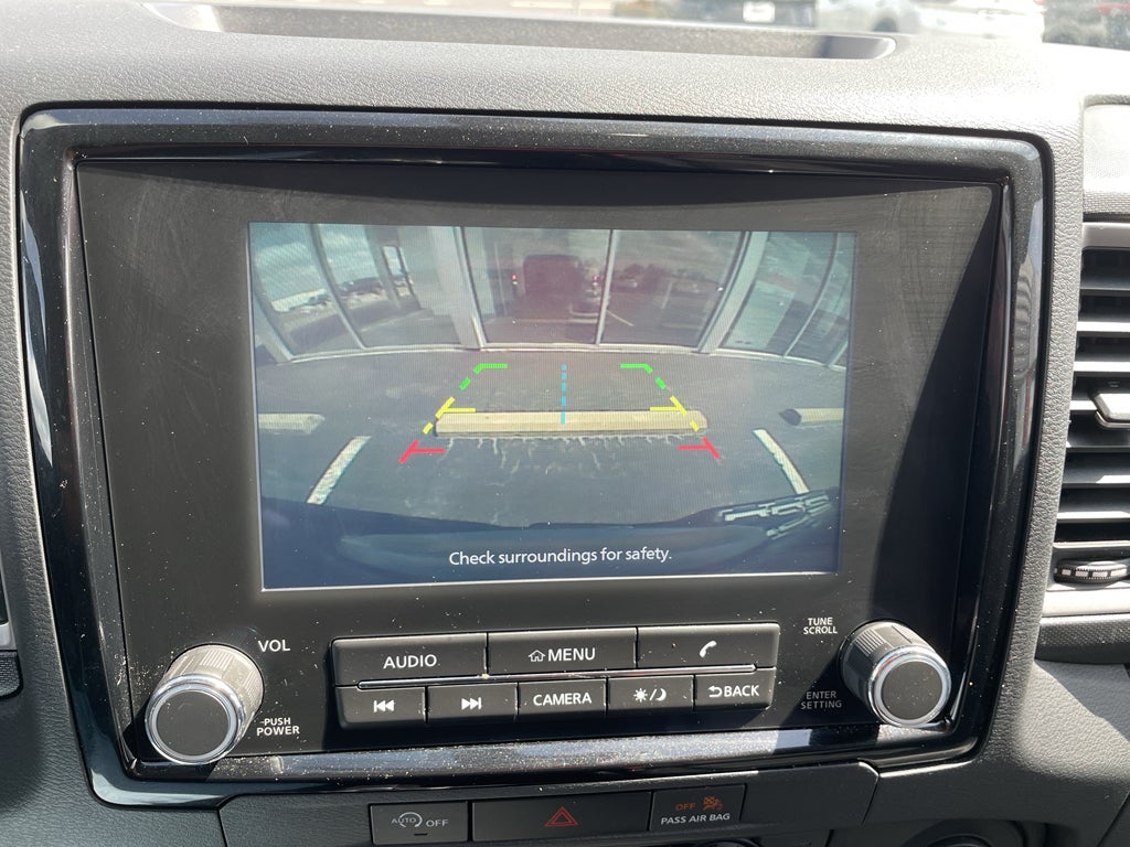 2024 Nissan Frontier SL