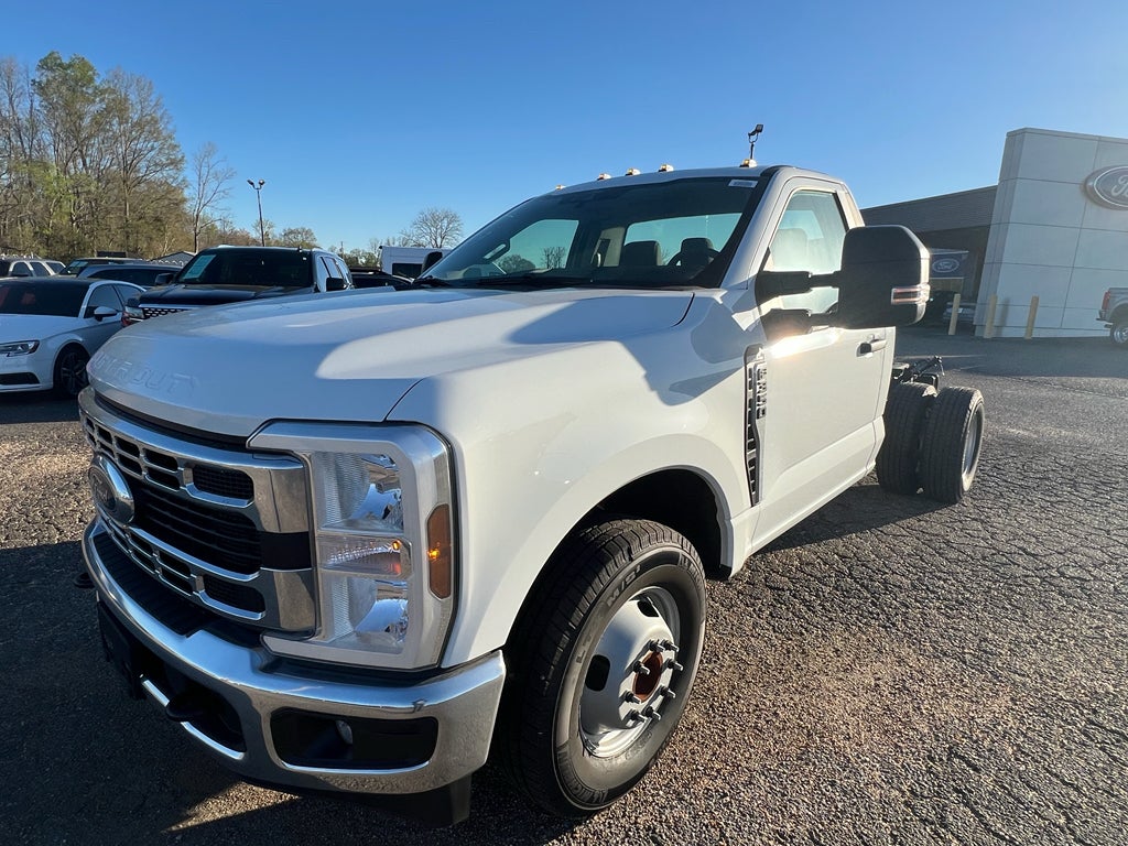2025 Ford F-350 XL