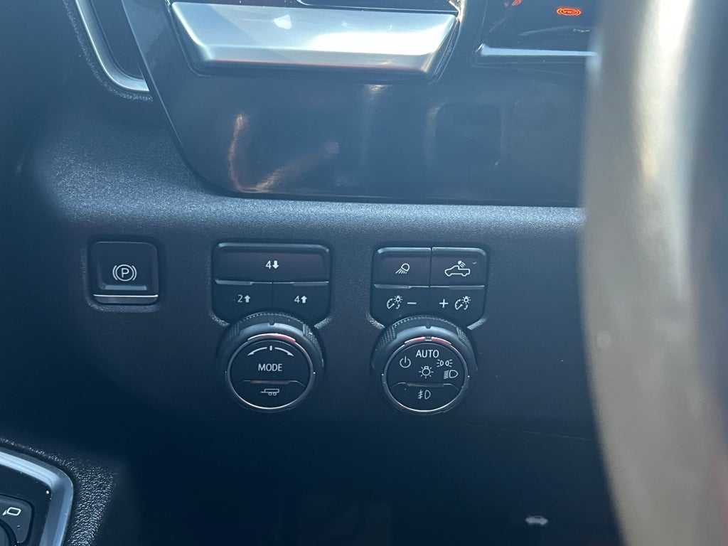 2024 Chevrolet Silverado LT